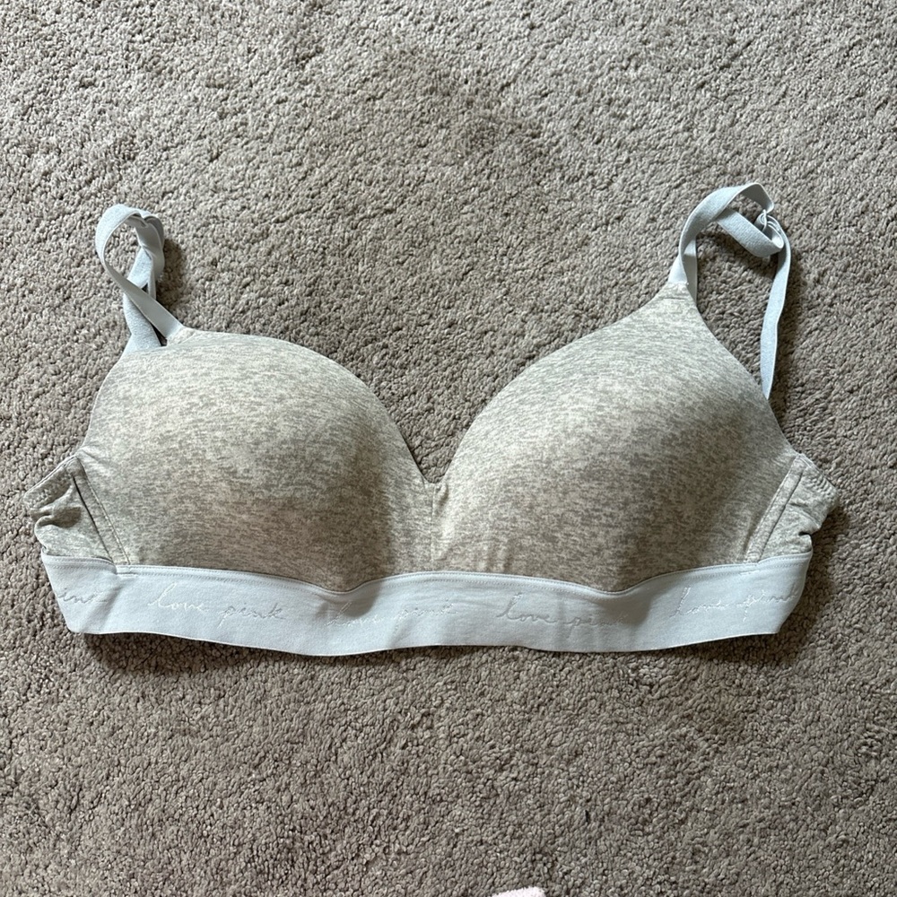 Victoria’s Secret Pink 34D Bra